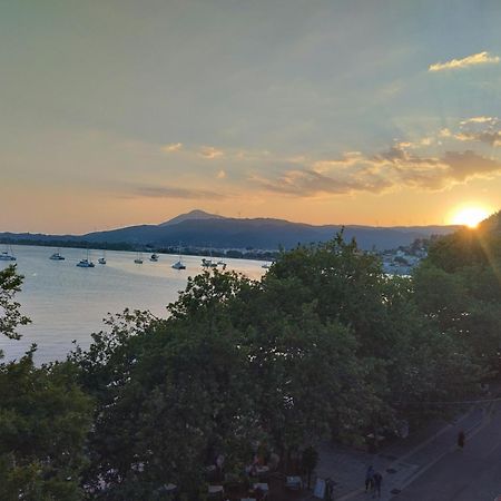 Πέτρινο Στη Θάλασσα Apartment Nafpaktos Luaran gambar