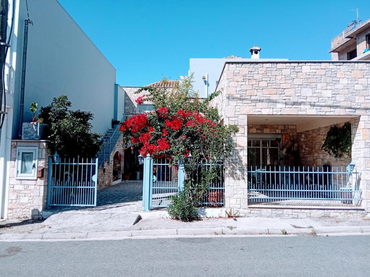 Πέτρινο Στη Θάλασσα Apartment Nafpaktos Luaran gambar