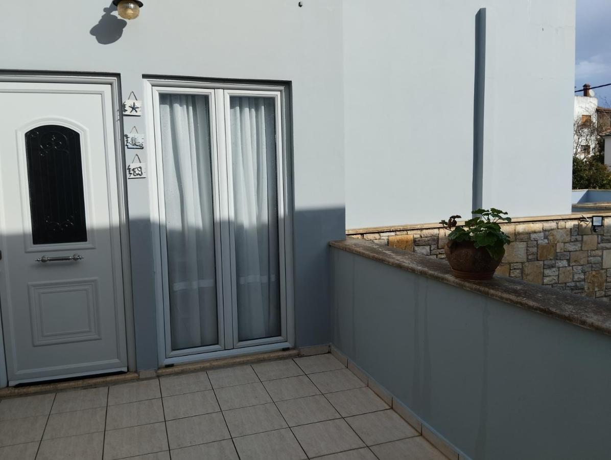 Πέτρινο Στη Θάλασσα Apartment Nafpaktos Luaran gambar