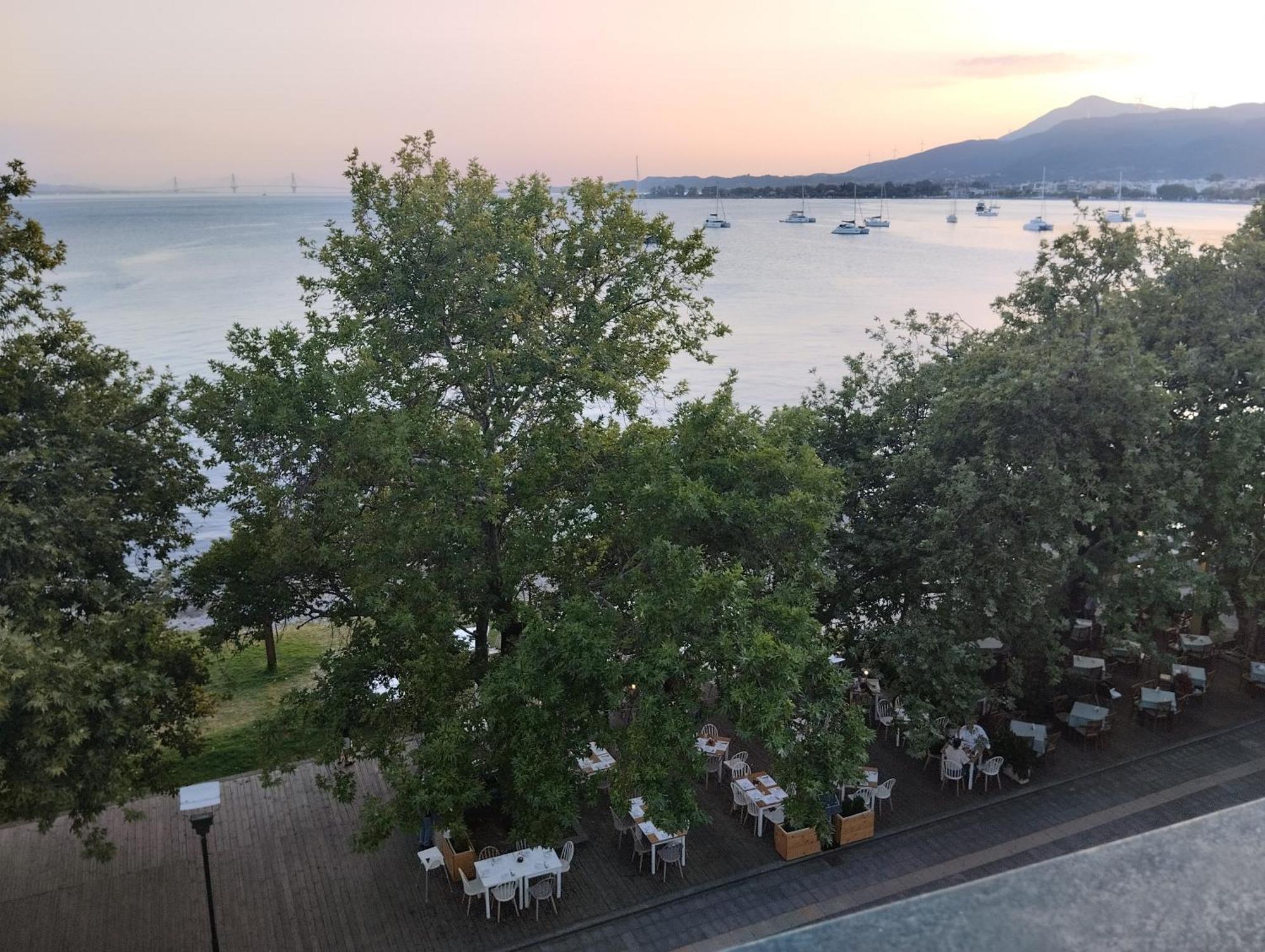 Πέτρινο Στη Θάλασσα Apartment Nafpaktos Luaran gambar